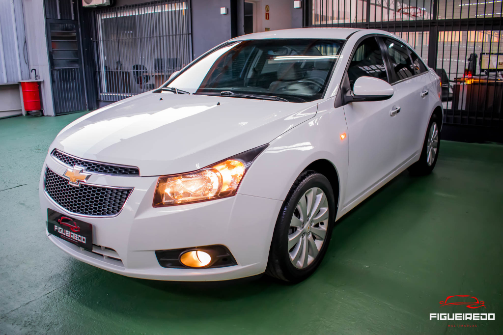 CRUZE 1.8 LTZ SEDAN AUTOMÁTICO